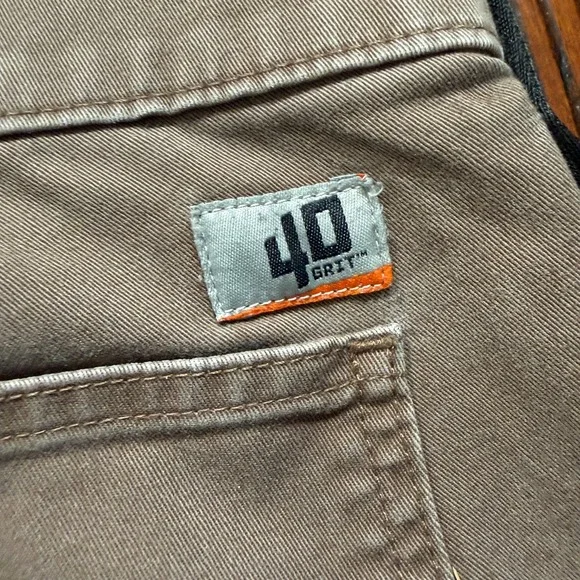 Duluth Trading 40 Grit Pants Mens 42x30 Brown Standard Fit Flex Twill Carpenter - Picture 3 of 12